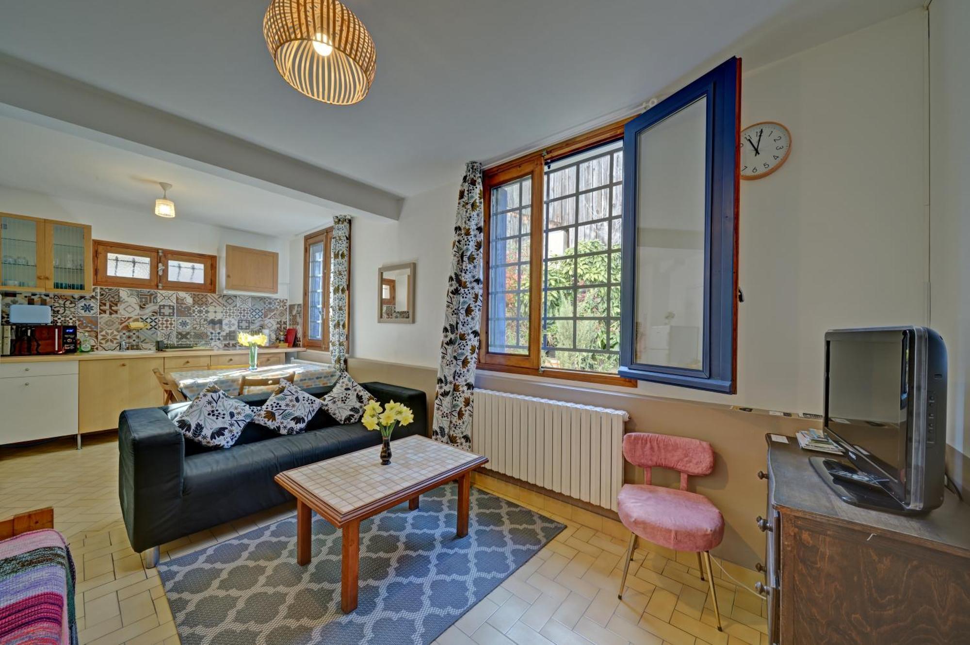 Holiday home Les Rosiers